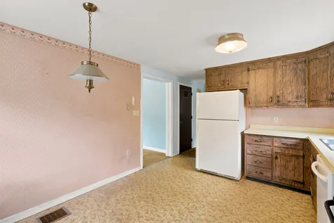39 Old Center Harbor Road Meredith NH 03253