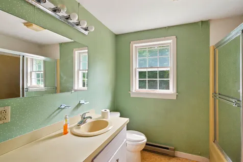 39 Old Center Harbor Road Meredith NH 03253