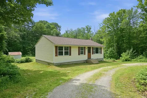 39 Old Center Harbor Road Meredith NH 03253