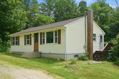 39 Old Center Harbor Road Meredith NH 03253