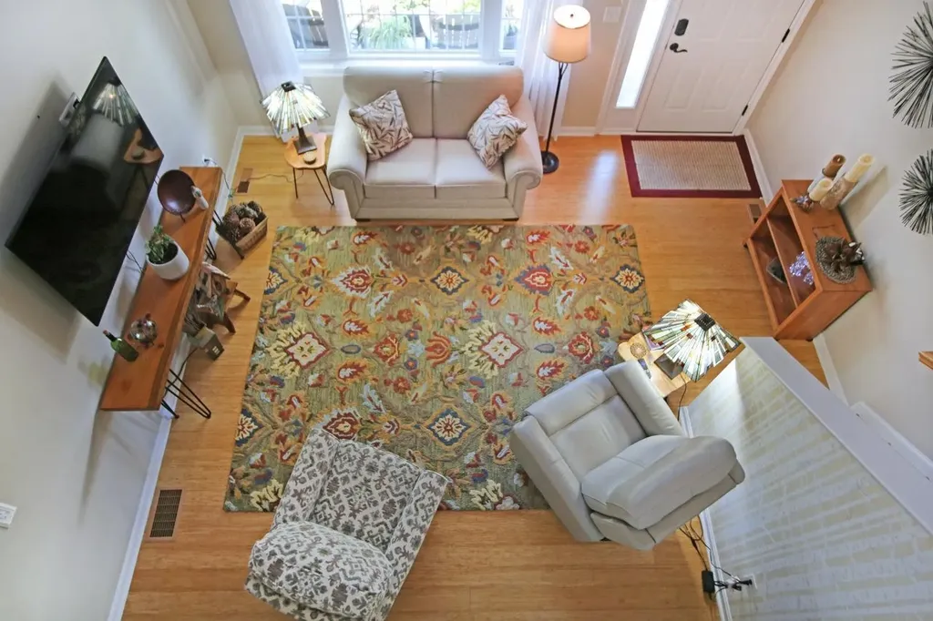 8 Royal Lane Raymond NH 03077