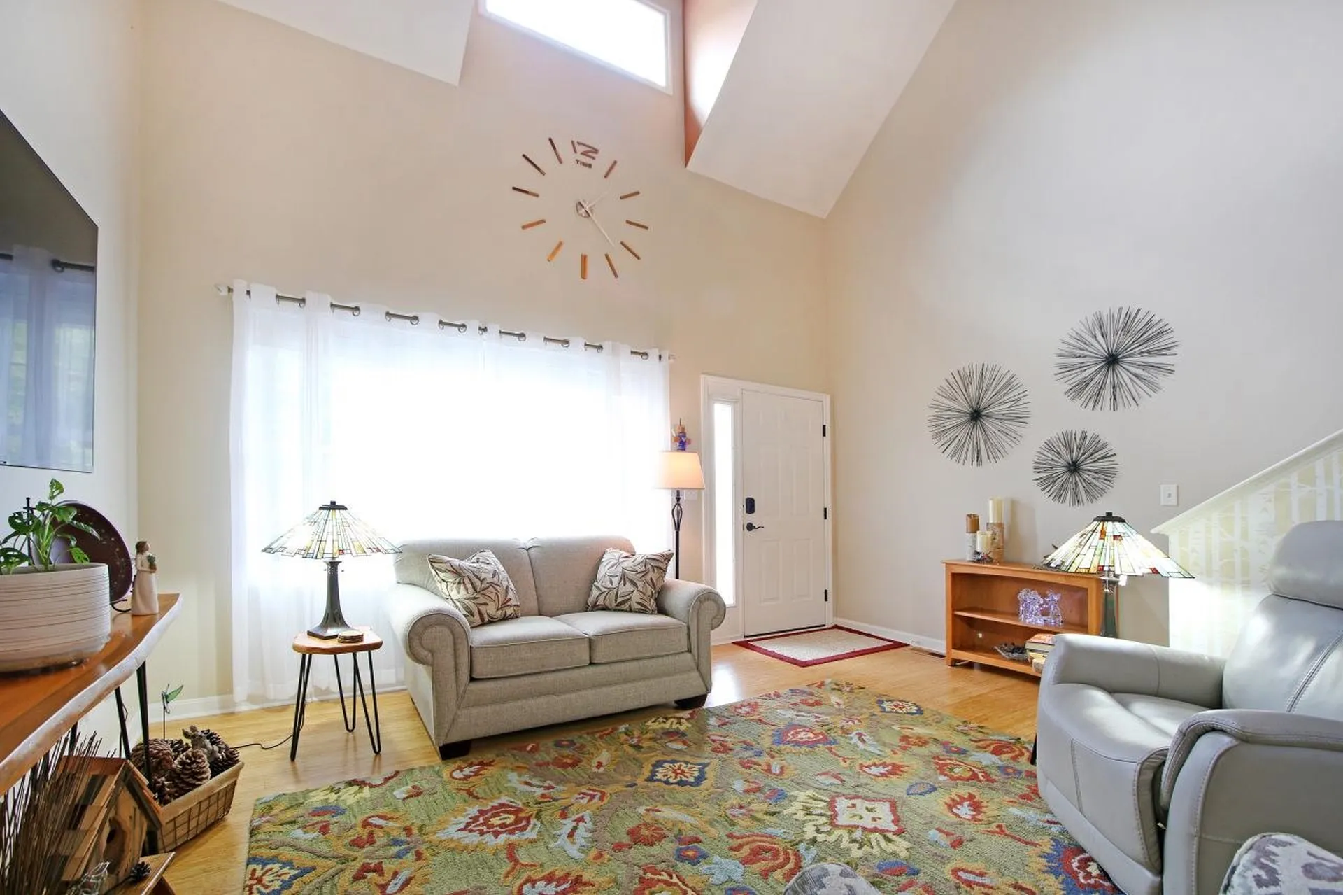 8 Royal Lane Raymond NH 03077