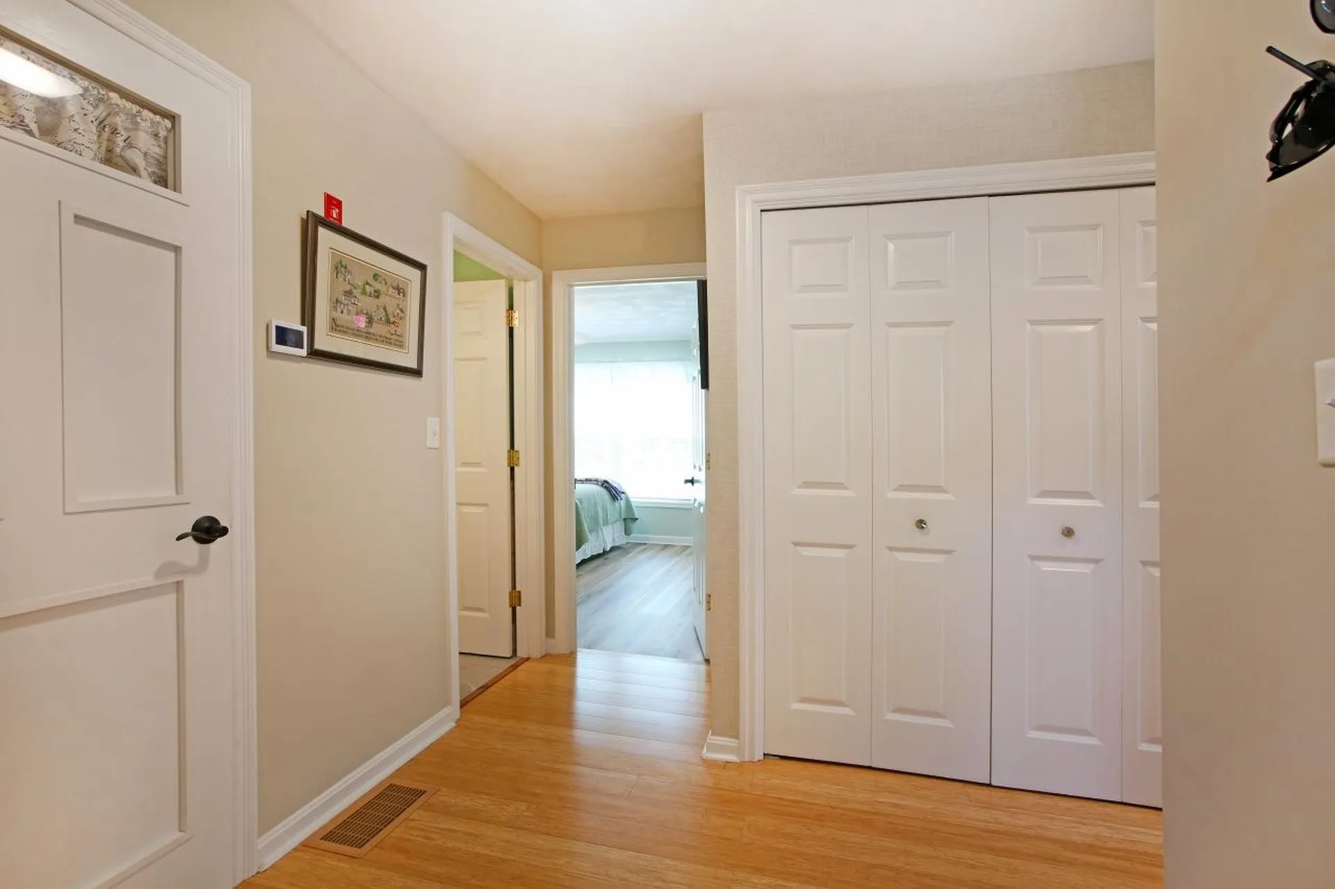 8 Royal Lane Raymond NH 03077