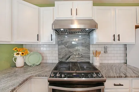 8 Royal Lane Raymond NH 03077
