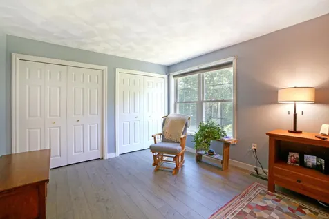 8 Royal Lane Raymond NH 03077