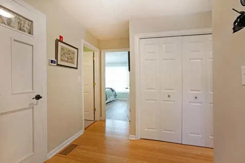8 Royal Lane Raymond NH 03077