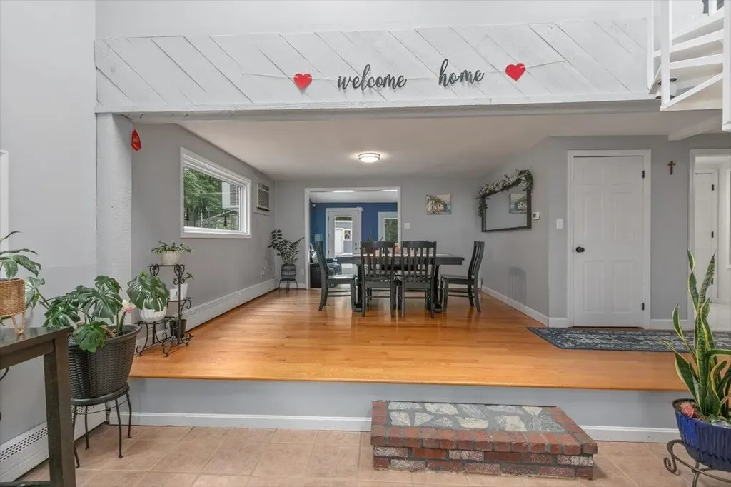 37 Pike Street Nashua NH 03060