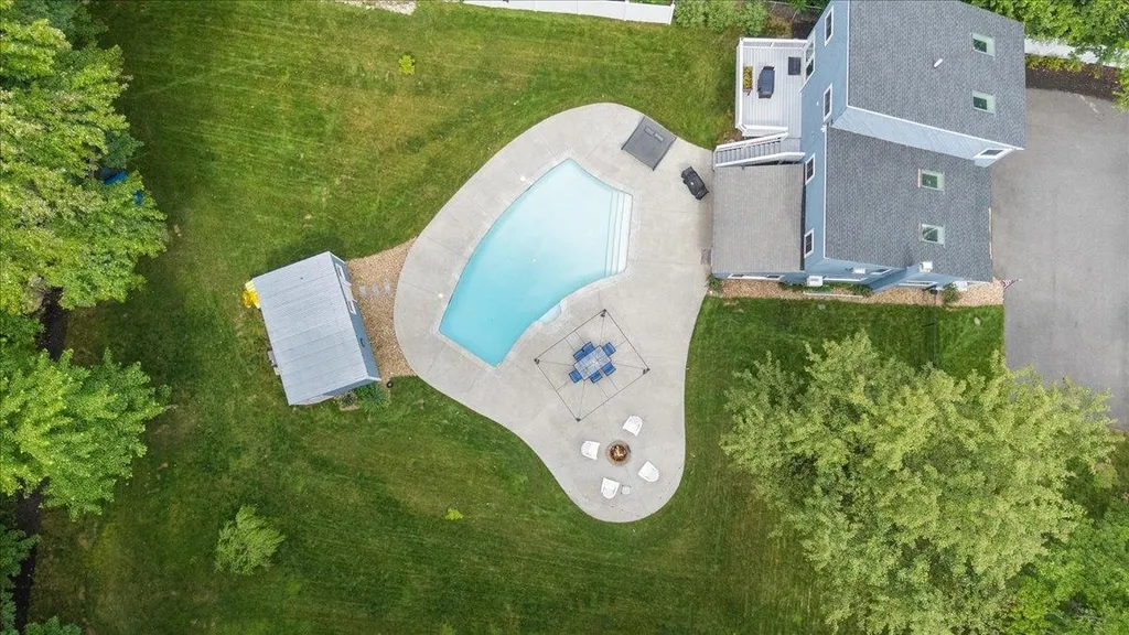 37 Pike Street Nashua NH 03060
