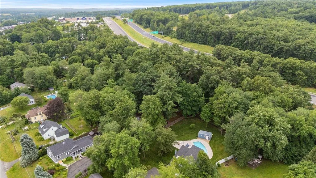 37 Pike Street Nashua NH 03060