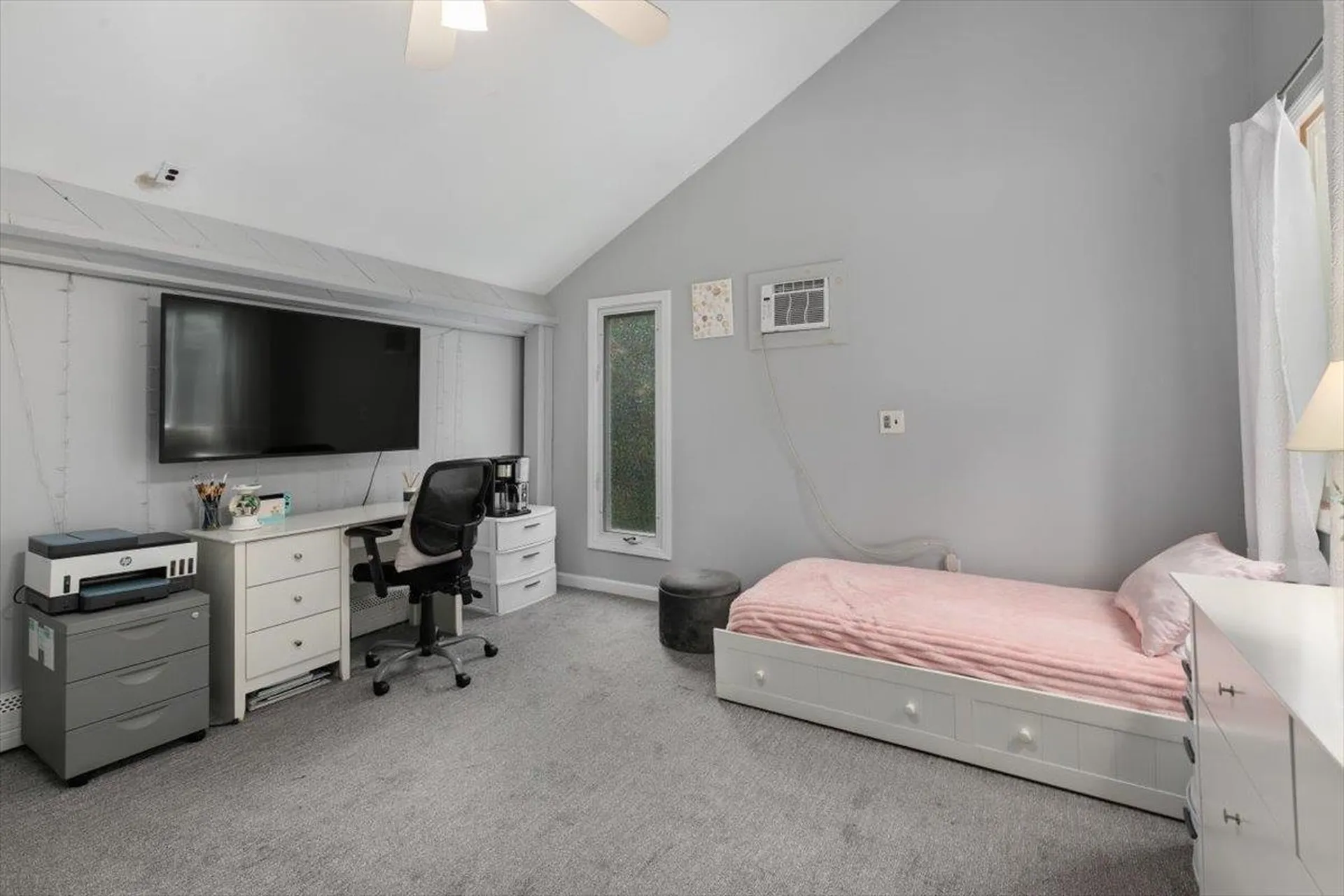 37 Pike Street Nashua NH 03060