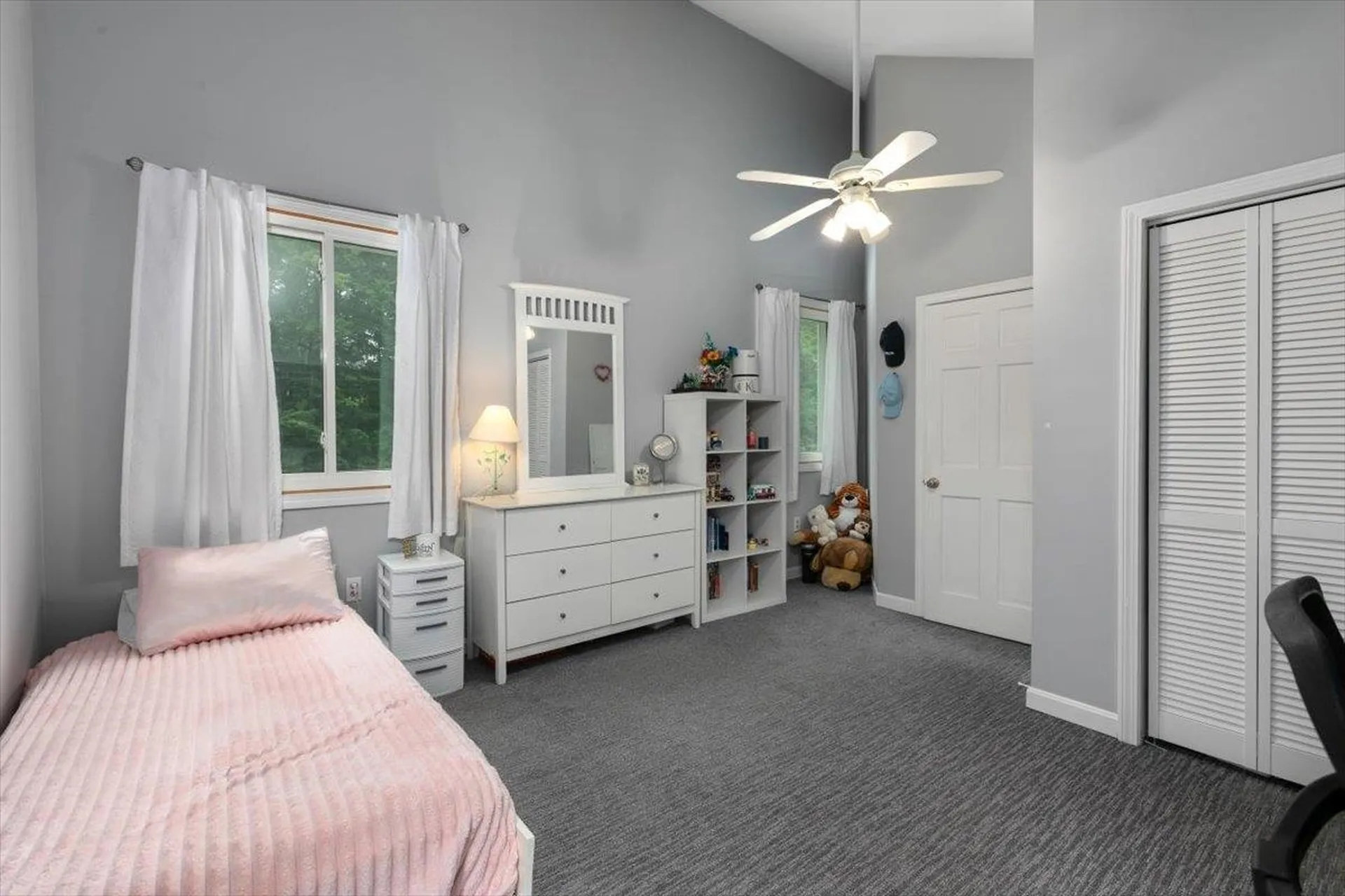 37 Pike Street Nashua NH 03060