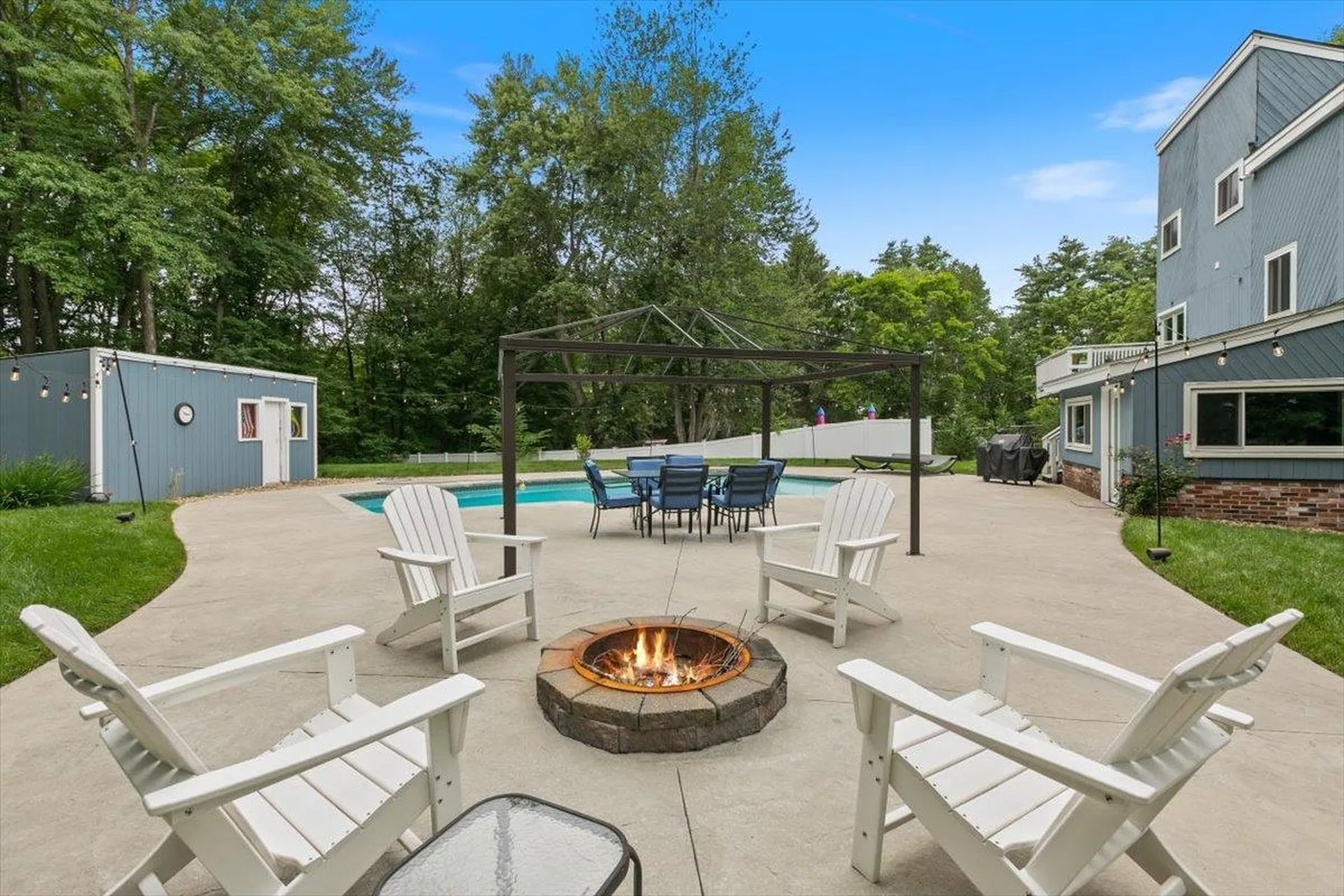 37 Pike Street Nashua NH 03060