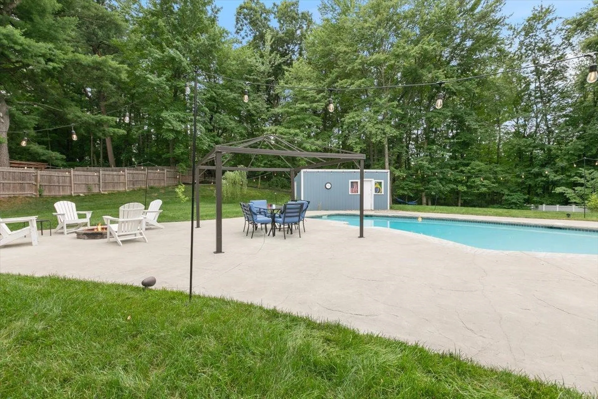 37 Pike Street Nashua NH 03060
