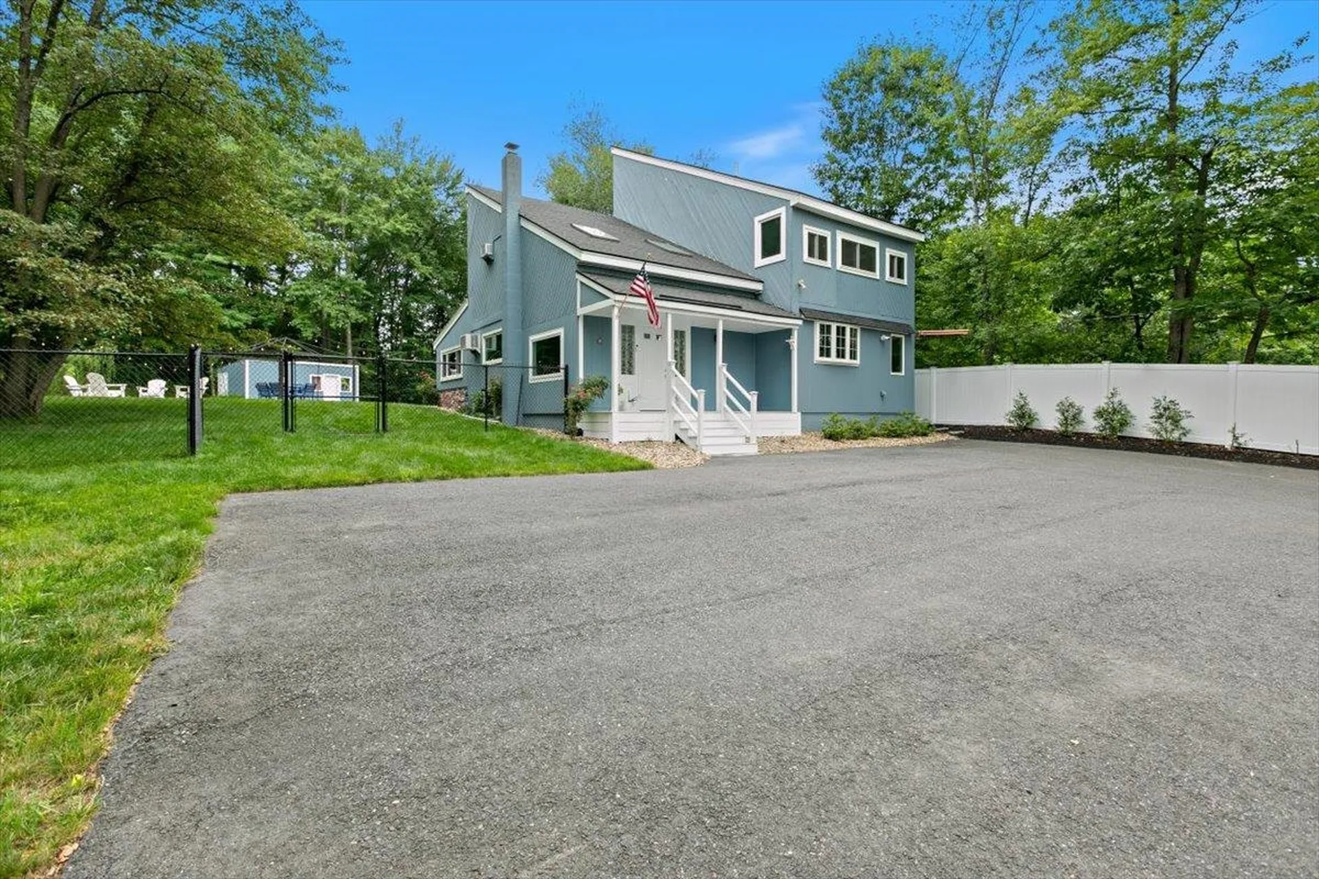 37 Pike Street Nashua NH 03060