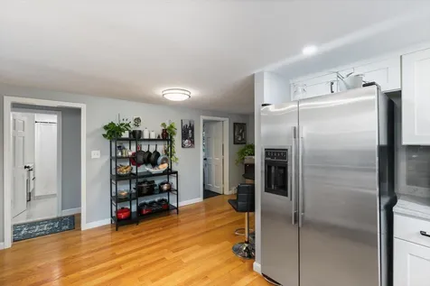 37 Pike Street Nashua NH 03060