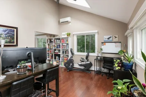 37 Pike Street Nashua NH 03060
