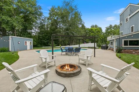 37 Pike Street Nashua NH 03060