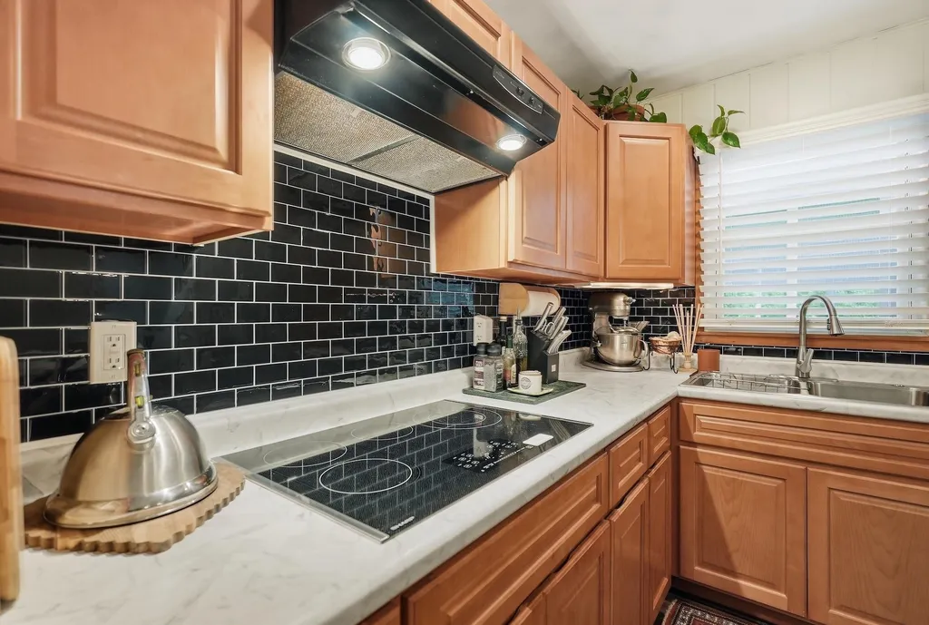 30 Drury Drive Essex Junction VT 05452