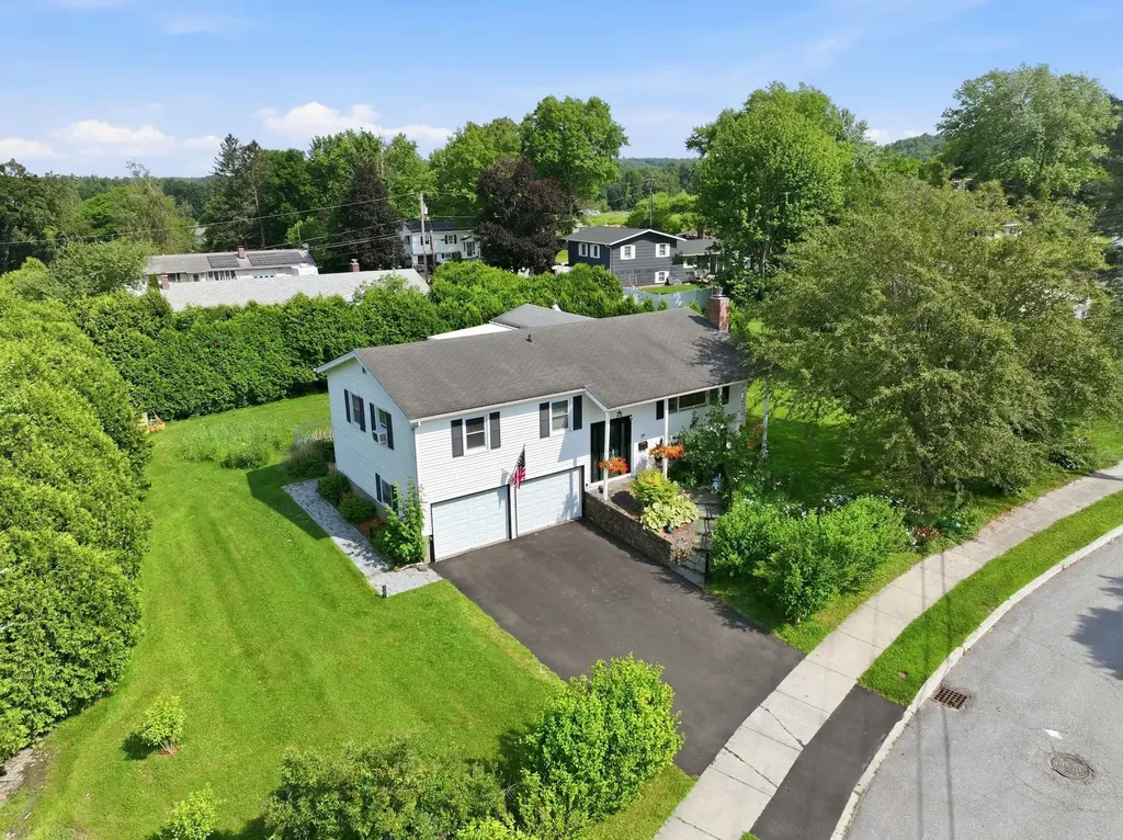 30 Drury Drive Essex Junction VT 05452