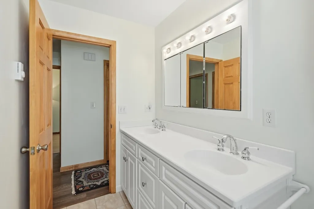 30 Drury Drive Essex Junction VT 05452