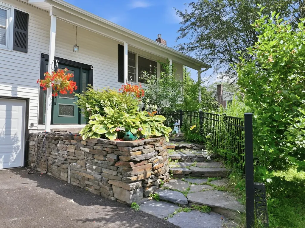 30 Drury Drive Essex Junction VT 05452
