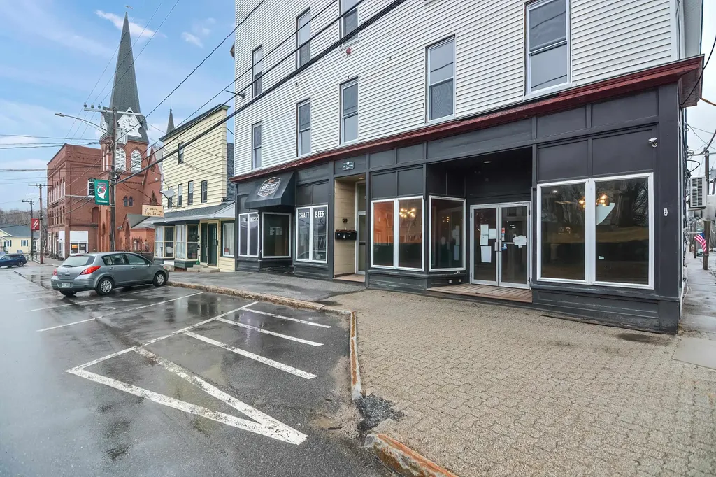 32 Main Street Pittsfield NH 03263