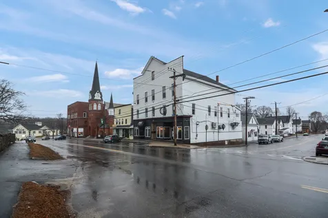 32 Main Street Pittsfield NH 03263