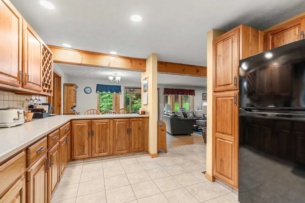 42 Thorndike Road Weare NH 03281