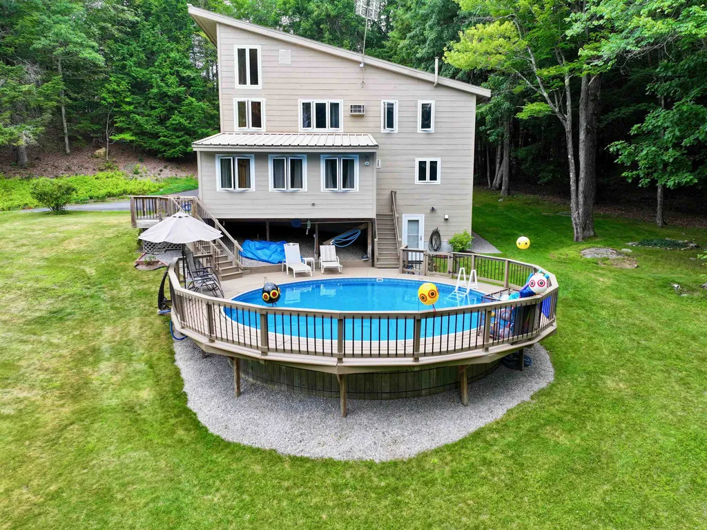 42 Thorndike Road Weare NH 03281