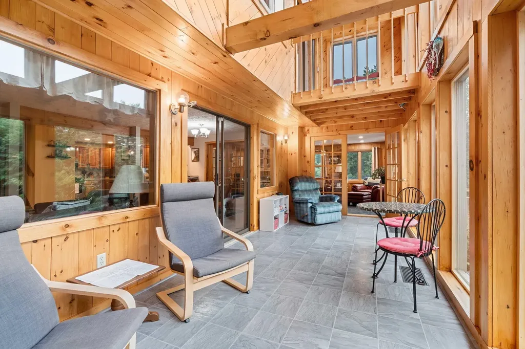 42 Thorndike Road Weare NH 03281