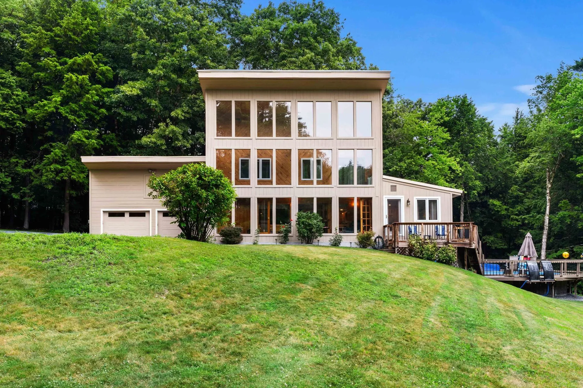 42 Thorndike Road Weare NH 03281