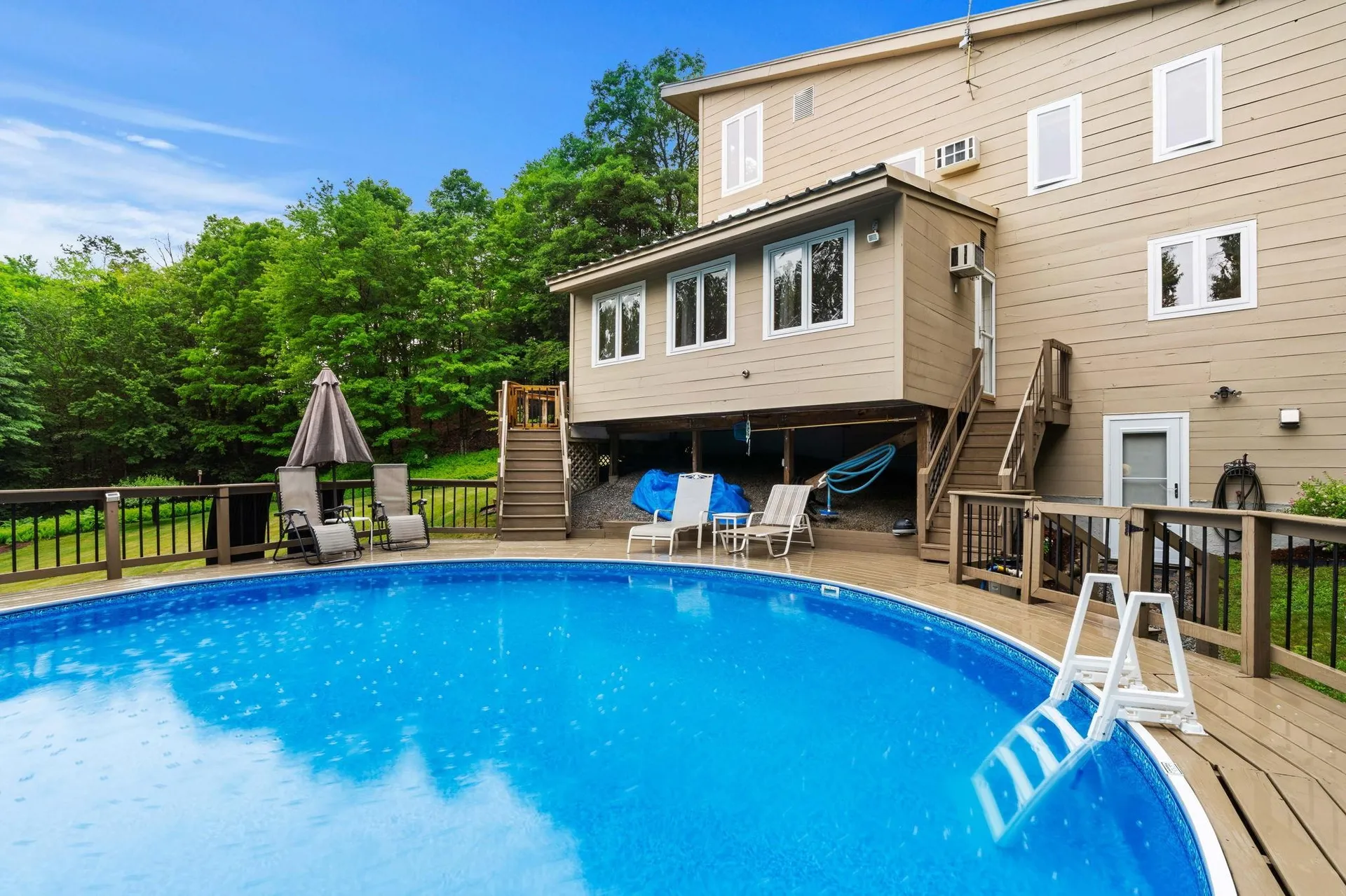 42 Thorndike Road Weare NH 03281