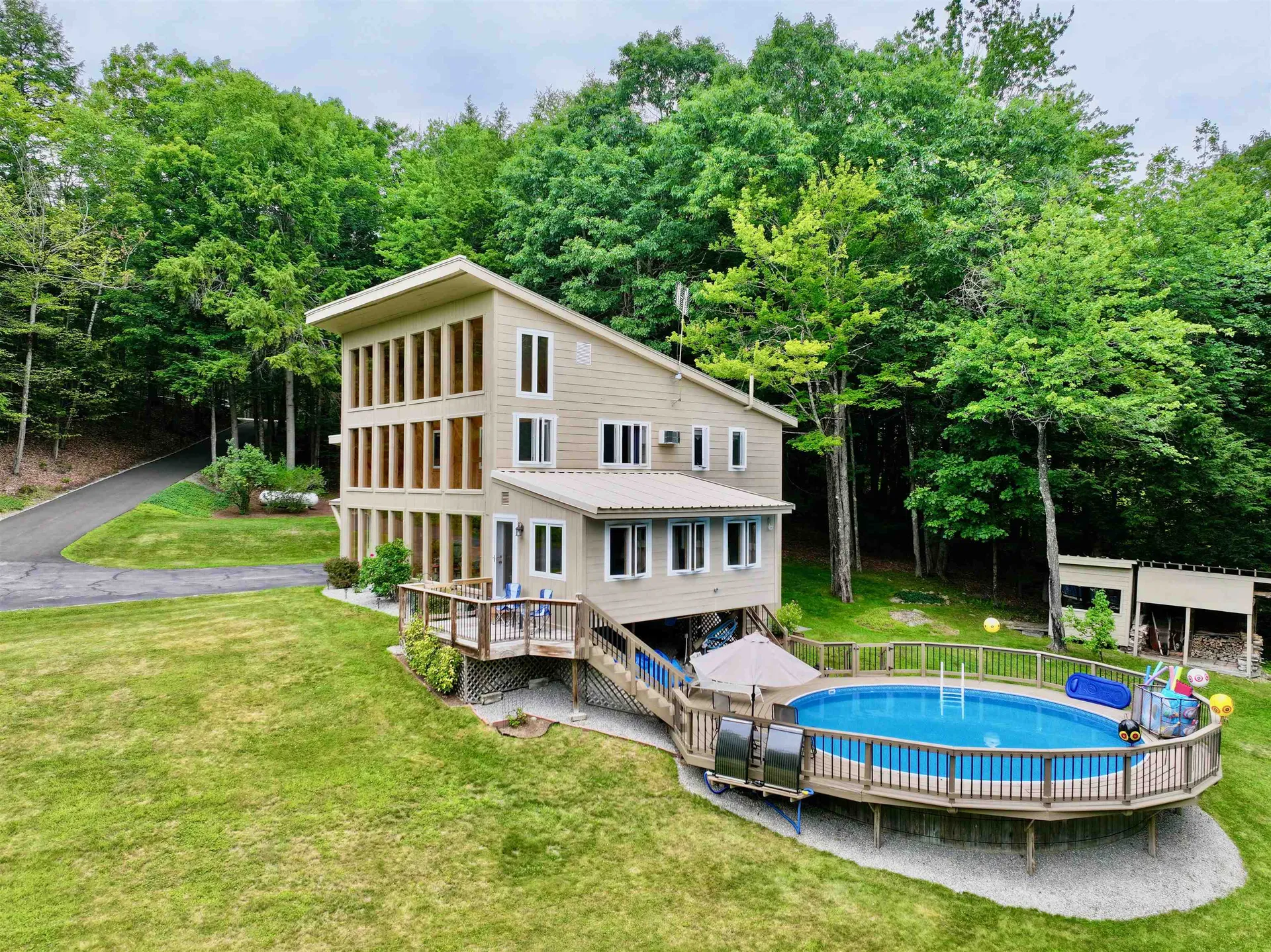 42 Thorndike Road Weare NH 03281
