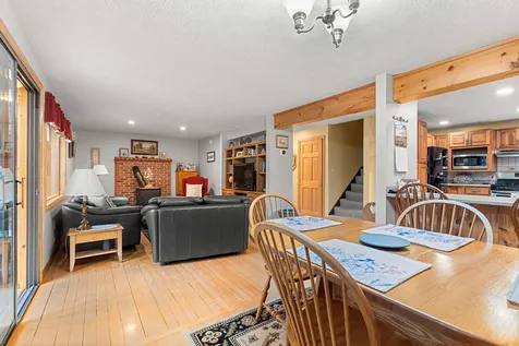 42 Thorndike Road Weare NH 03281