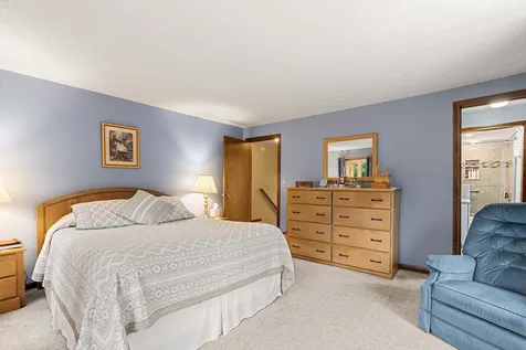 42 Thorndike Road Weare NH 03281
