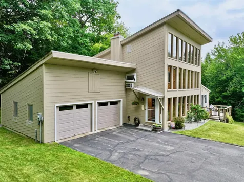 42 Thorndike Road Weare NH 03281