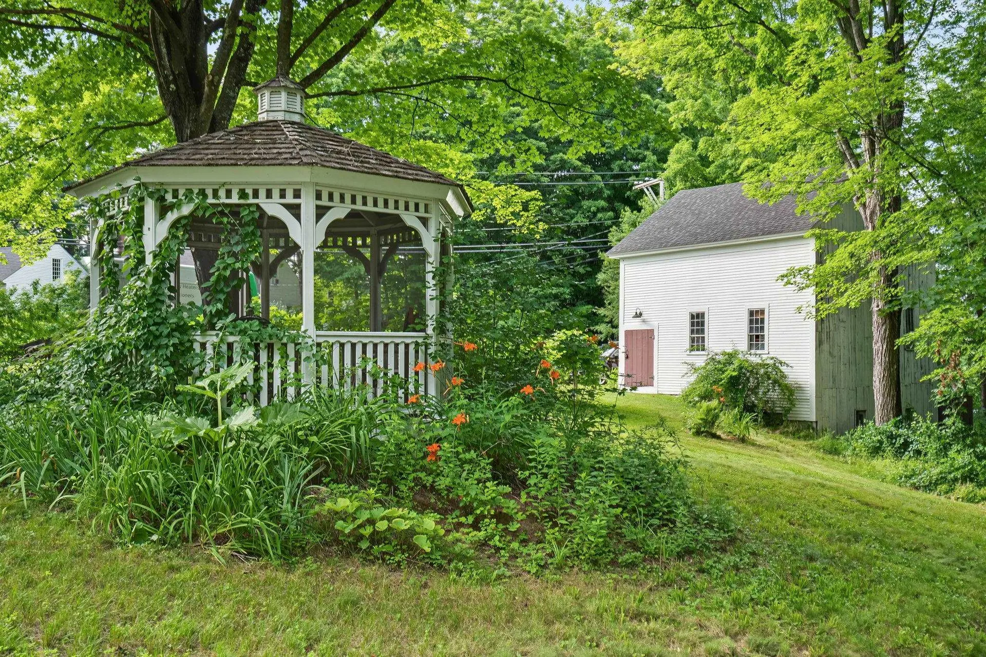 7 Bennington Road Hancock NH 03449