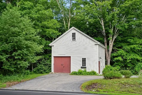 7 Bennington Road Hancock NH 03449