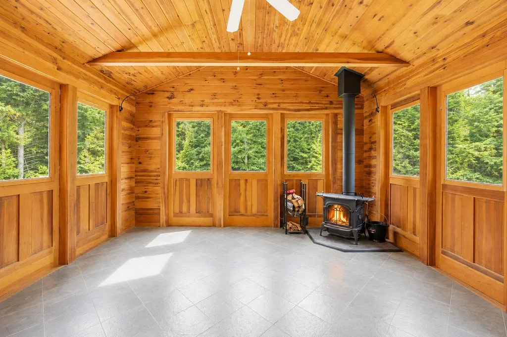 62 Monadnock Lane Peterborough NH 03458