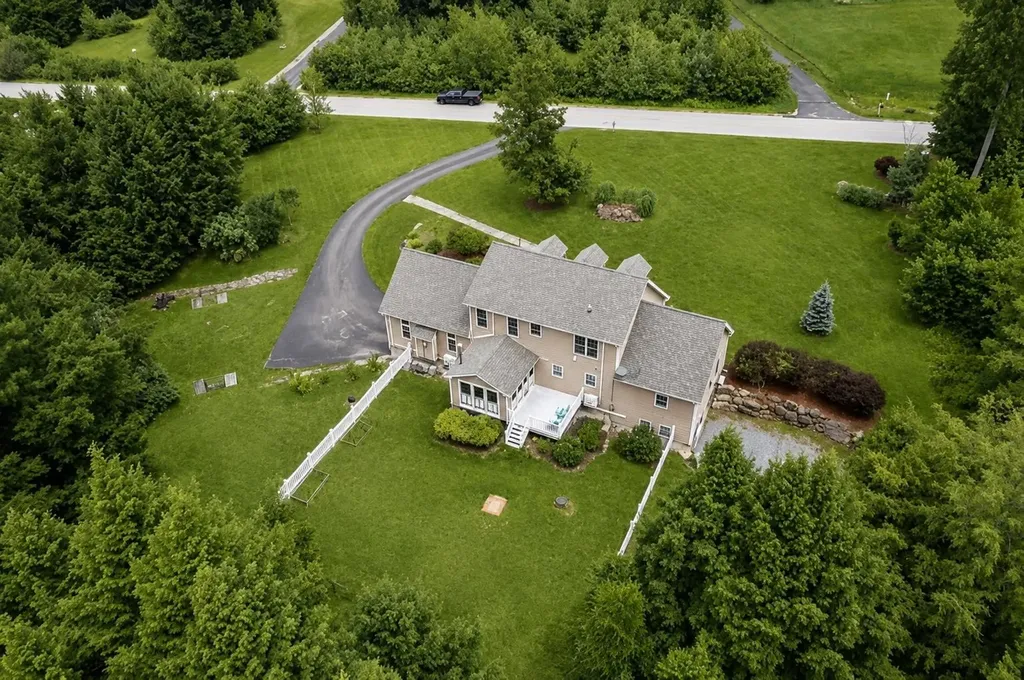62 Monadnock Lane Peterborough NH 03458