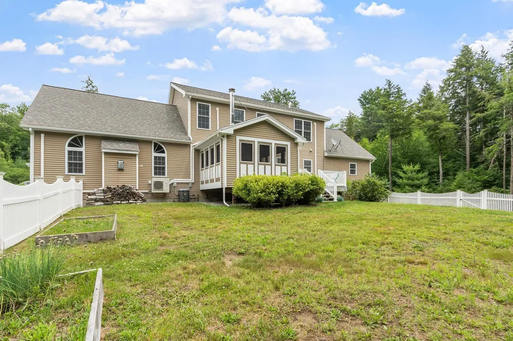 62 Monadnock Lane Peterborough NH 03458