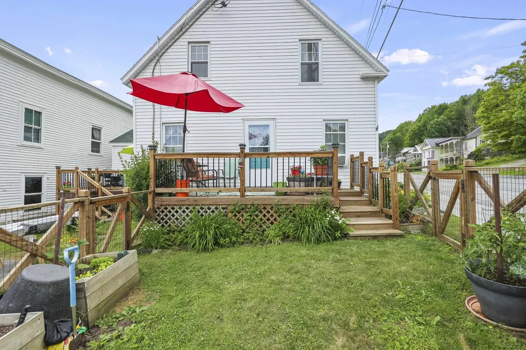 7066 Main Street Readsboro VT 05350
