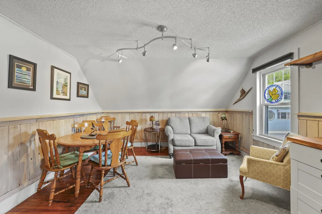 7066 Main Street Readsboro VT 05350
