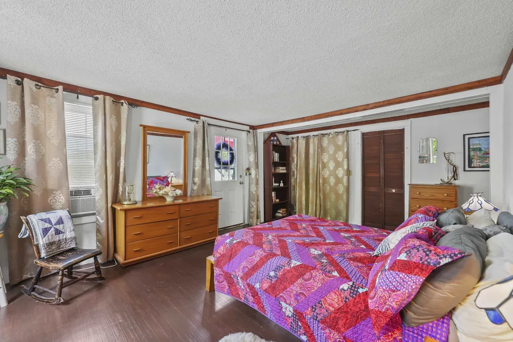 7066 Main Street Readsboro VT 05350