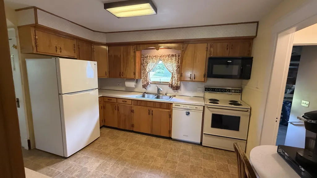 124 Herrick Street Newport City VT 05855