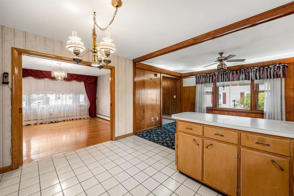 24 Plummer Street Goffstown NH 03102