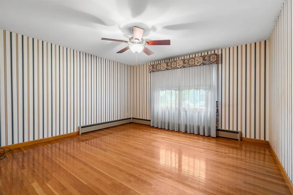 24 Plummer Street Goffstown NH 03102