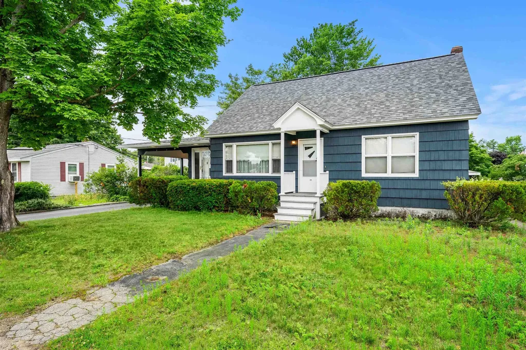 24 Plummer Street Goffstown NH 03102