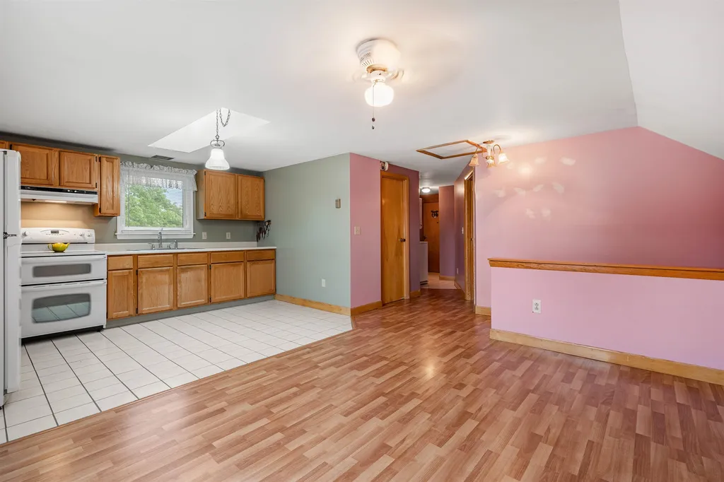 24 Plummer Street Goffstown NH 03102