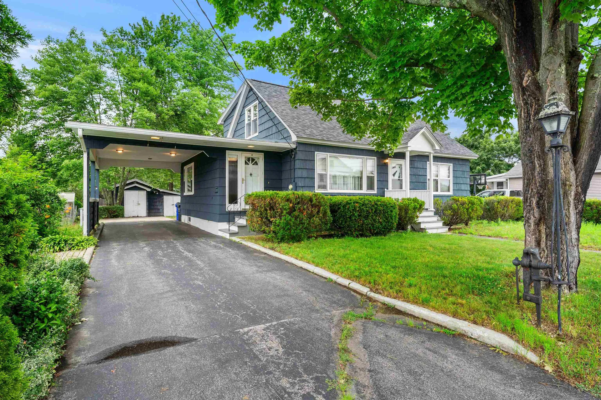 24 Plummer Street Goffstown NH 03102